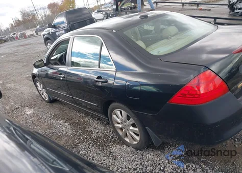 2007 Honda Accord 3.0 Ex из США, поврежденный, VIN 1HGCM66517A006550